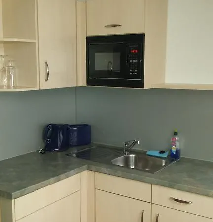Apartmenthaus Zwenkau Buitenkant foto