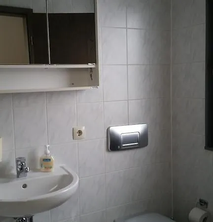 Apartmenthaus Zwenkau Buitenkant foto